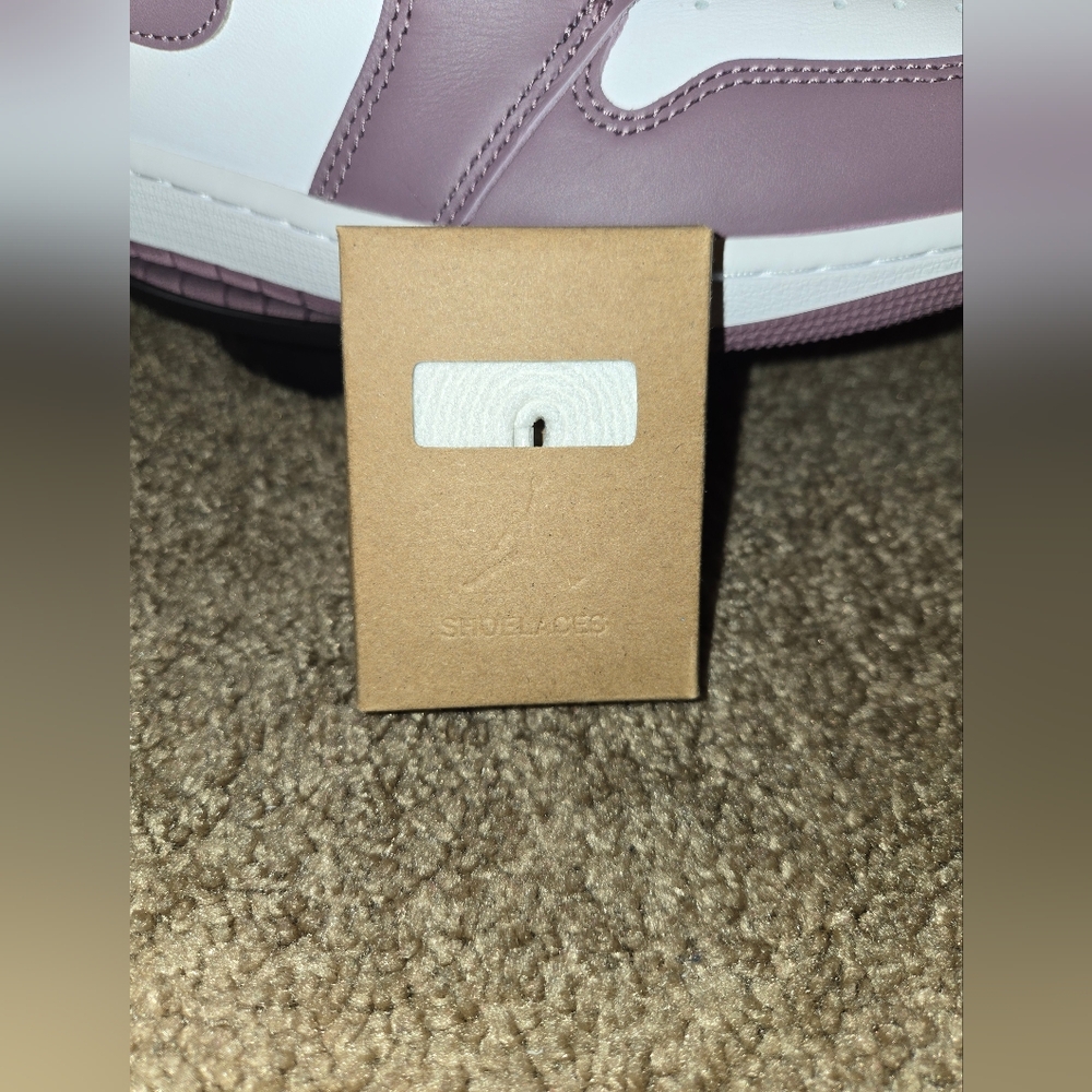 NIB Air Jordan 1 Retro High OG - Picture 9 of 10